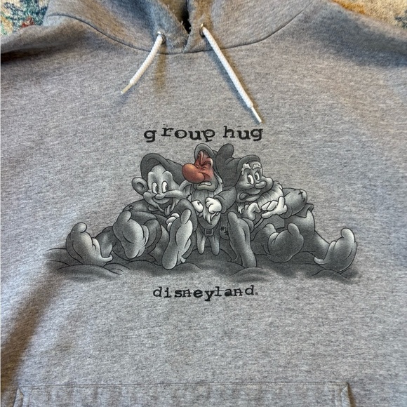 Vintage Disney Snow White Dwarves Group Hug Hoodie Size XXL - Picture 5 of 6